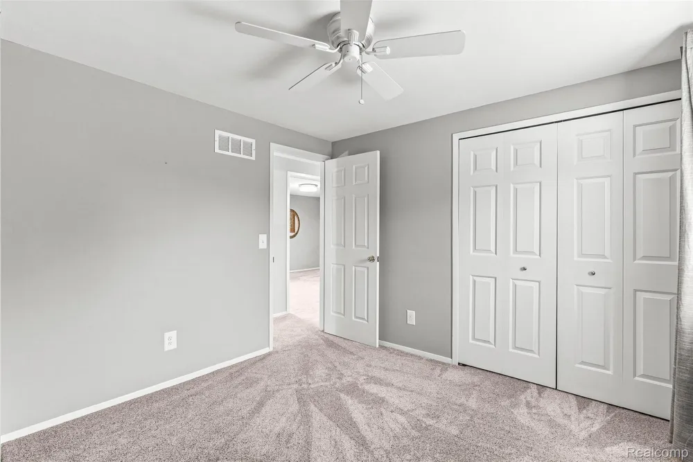 2326 Highsplint Drive Rochester Hills City, MI 48307