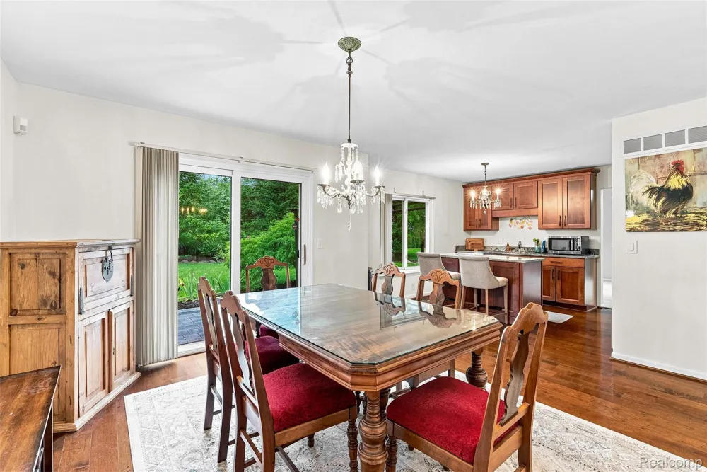 2326 Highsplint Drive Rochester Hills City, MI 48307