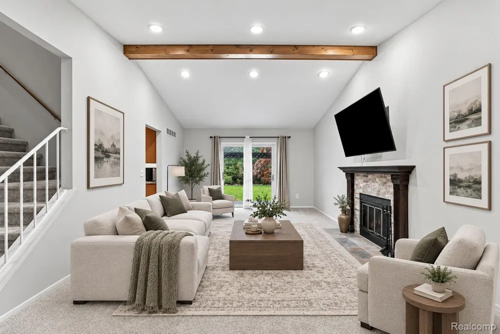2326 Highsplint Drive Rochester Hills City, MI 48307
