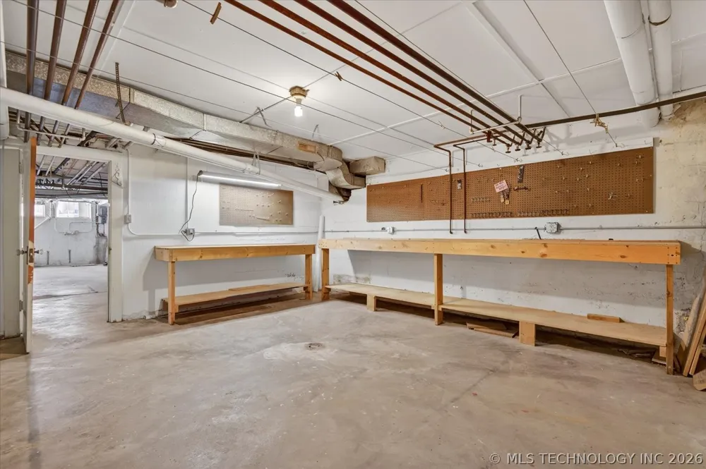 1110 S Cherokee Avenue Bartlesville, OK 74003