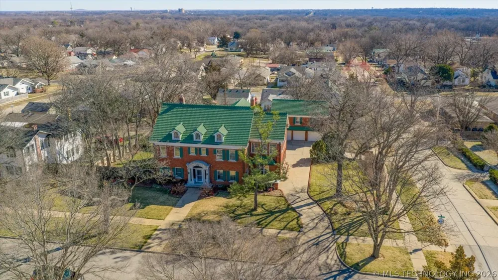 1110 S Cherokee Avenue Bartlesville, OK 74003