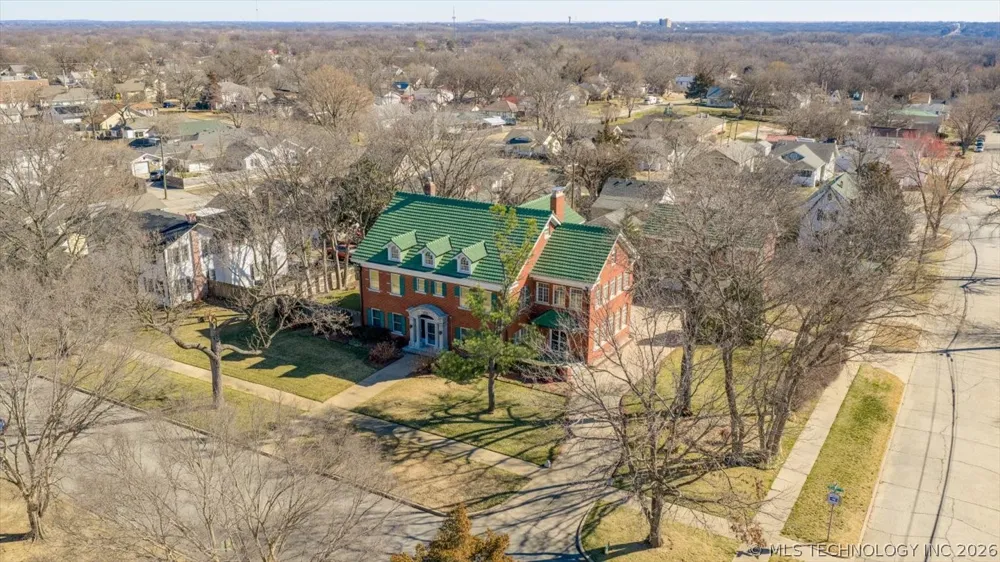 1110 S Cherokee Avenue Bartlesville, OK 74003