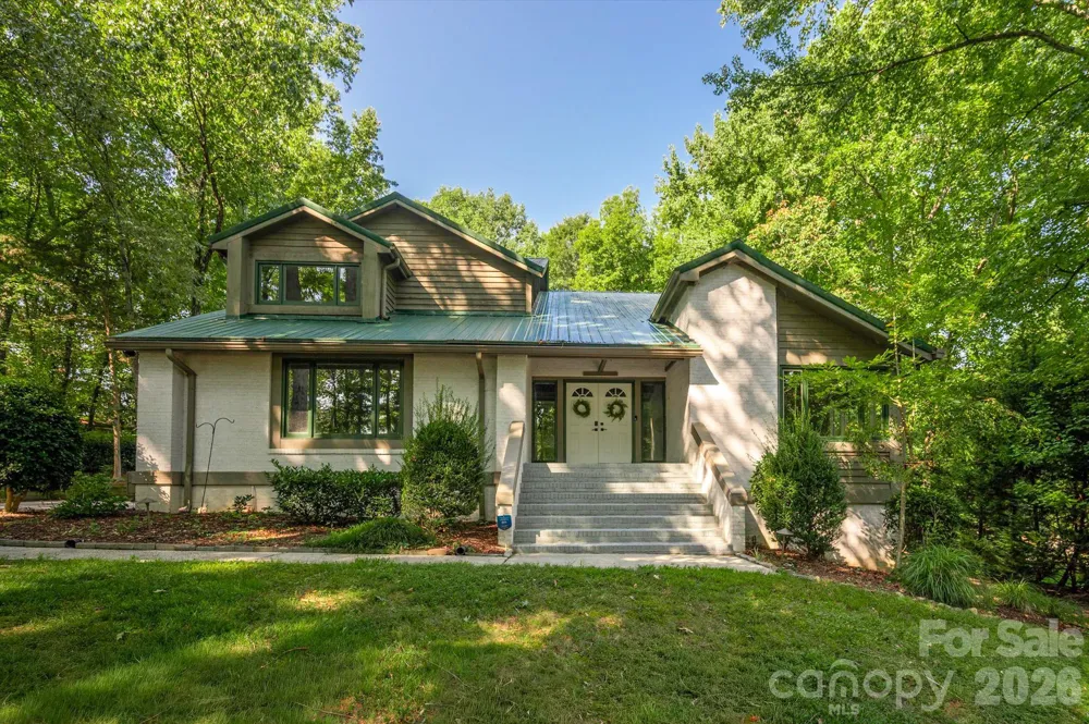 4418 Horseshoe Bend Matthews, NC 28104