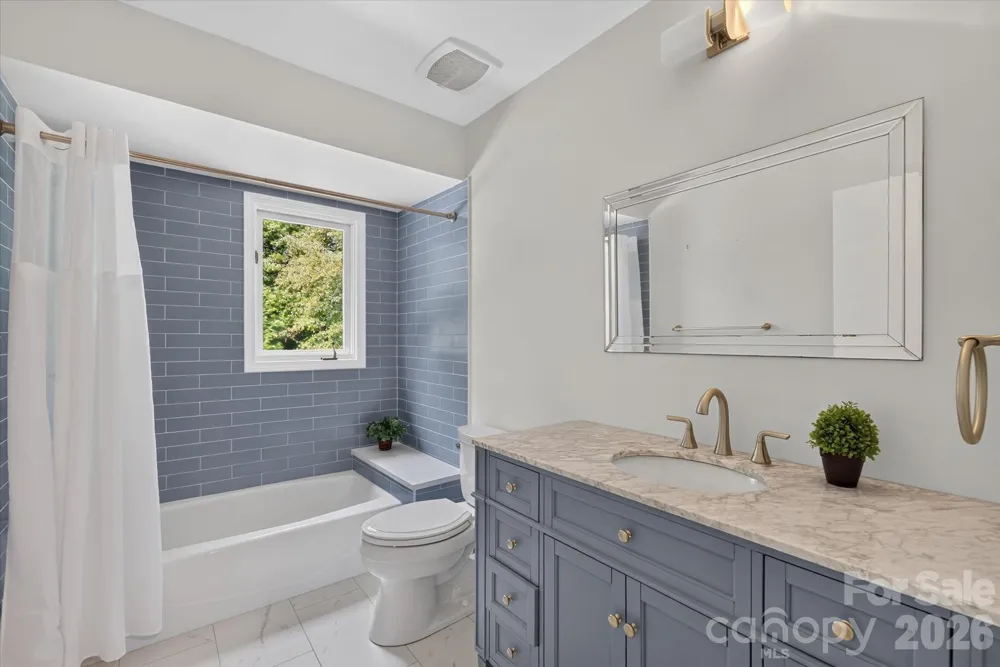4418 Horseshoe Bend Matthews, NC 28104