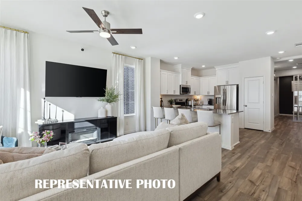 5208 Springlake Parkway Haltom City, TX 76117