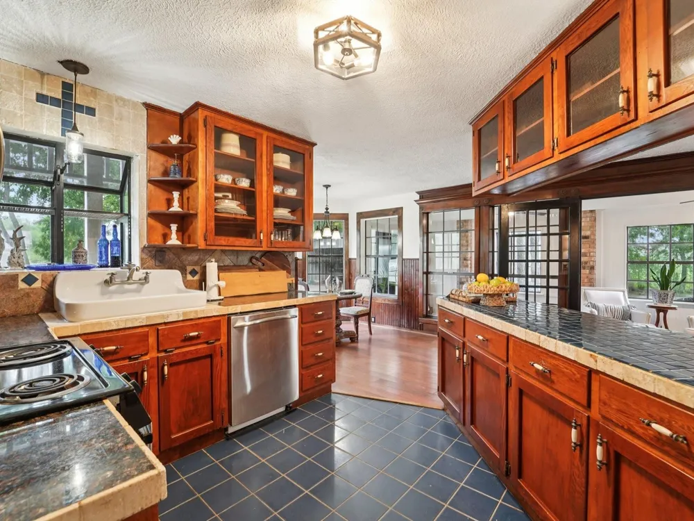 2507 Calder Drive League City, TX 77573