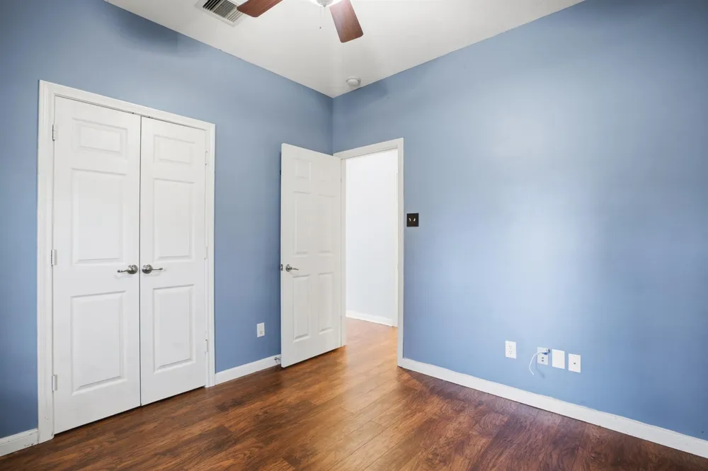 1945 Dorothy Lane Sealy, TX 77474