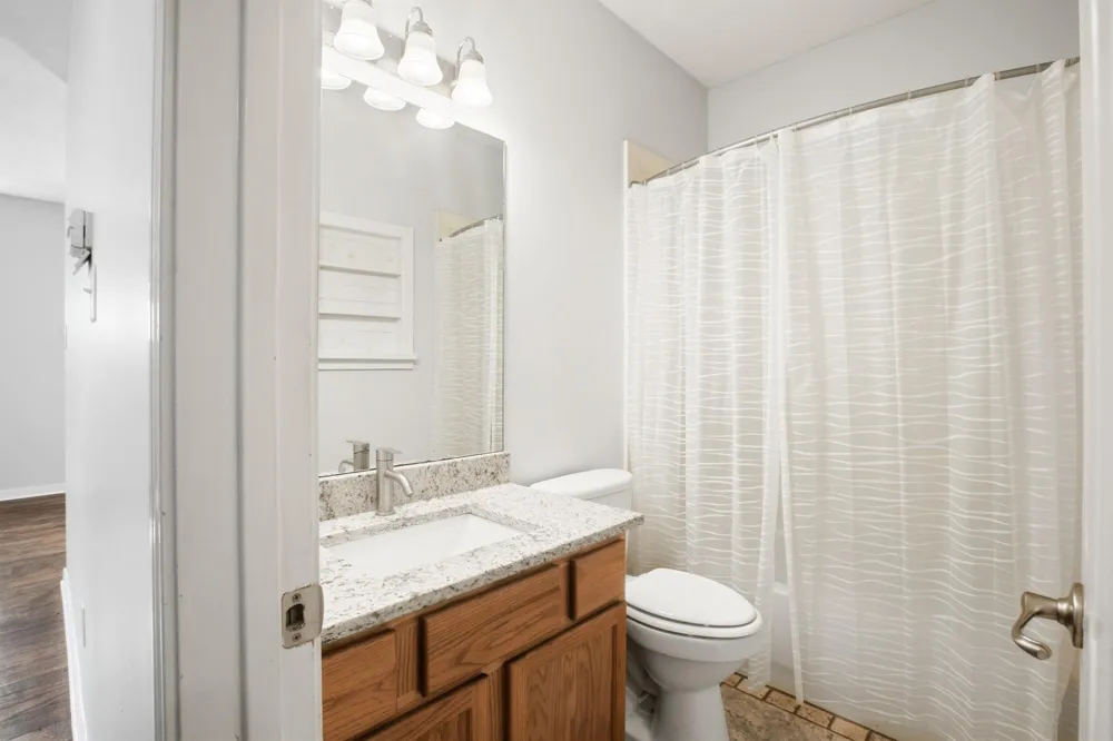 1945 Dorothy Lane Sealy, TX 77474