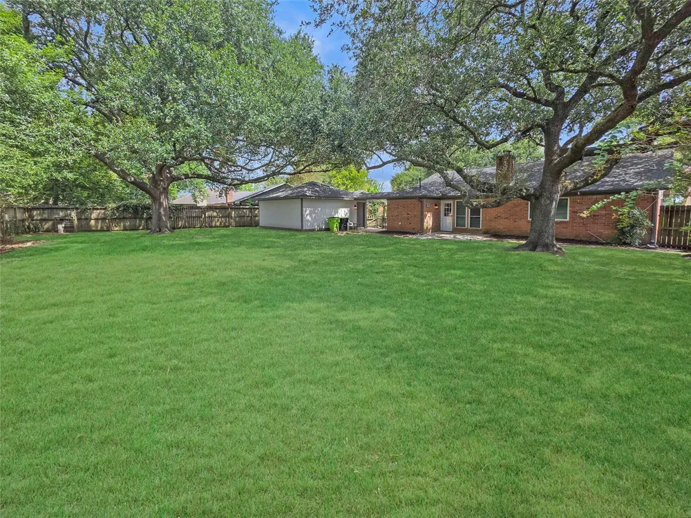 2918 Cherry Springs Drive Missouri City, TX 77459