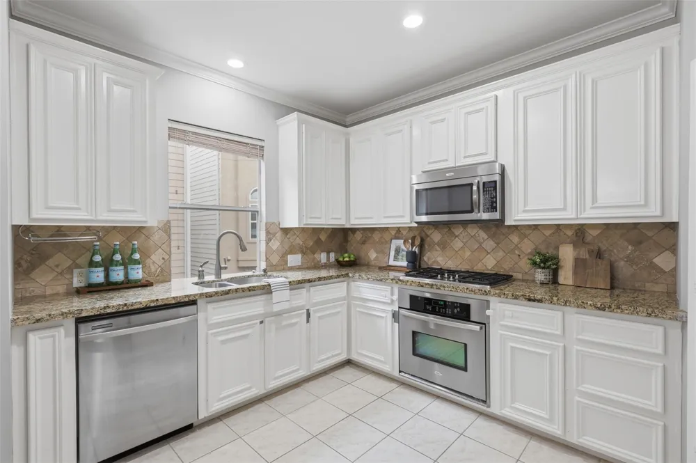 832 Cohn Street Houston, TX 77007