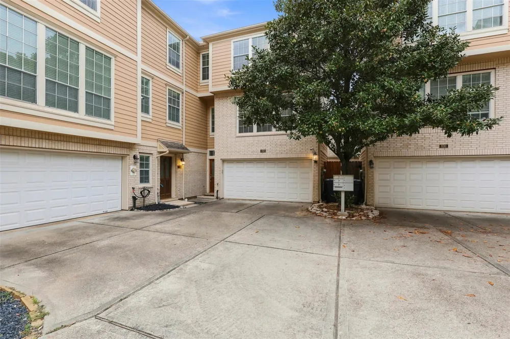 832 Cohn Street Houston, TX 77007