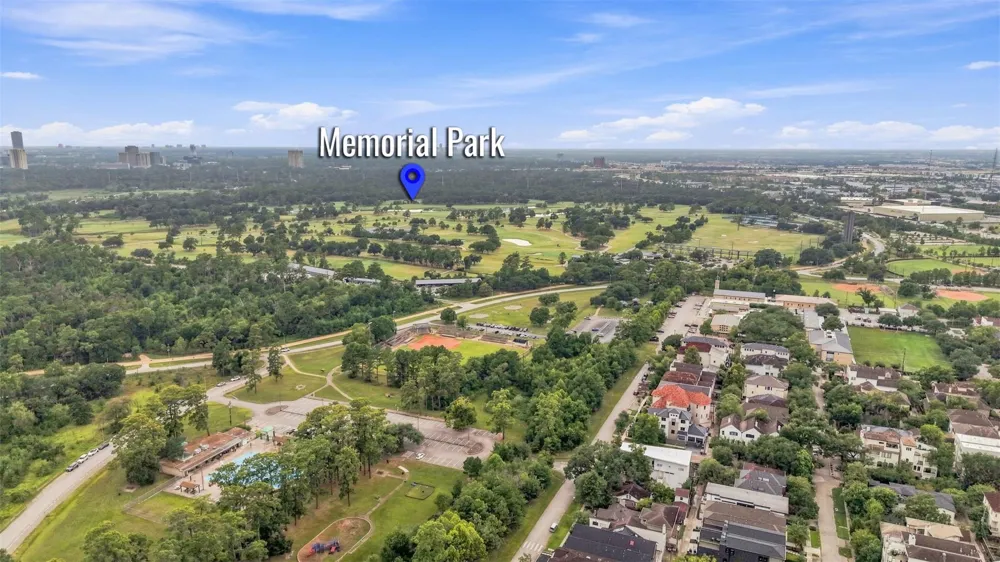 832 Cohn Street Houston, TX 77007