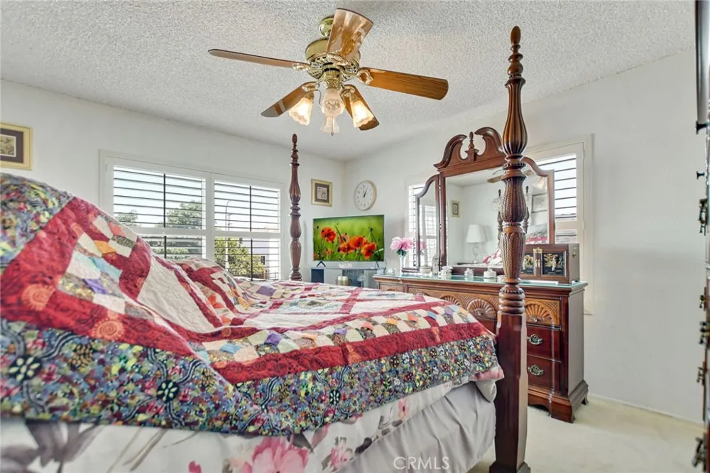 828 W 73rd Street Los Angeles, CA 90044