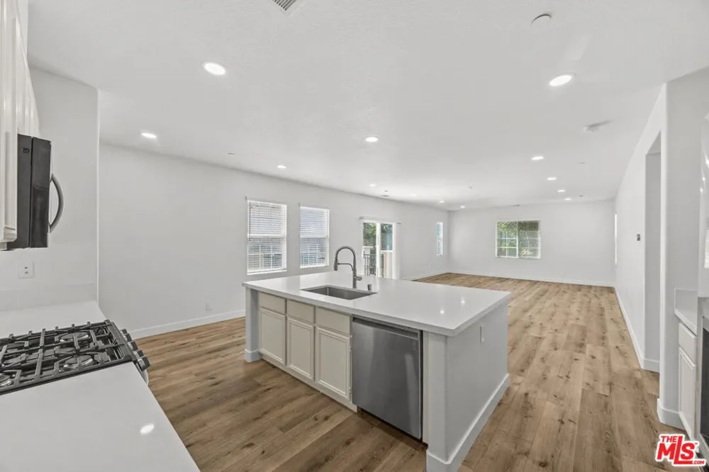 15769 AGAVE AVENUE Chino, CA 91708