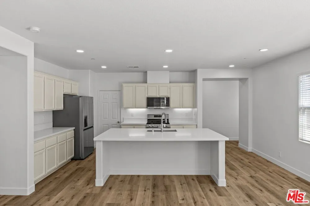 15769 AGAVE AVENUE Chino, CA 91708