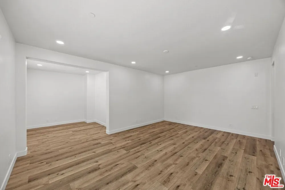 15769 AGAVE AVENUE Chino, CA 91708