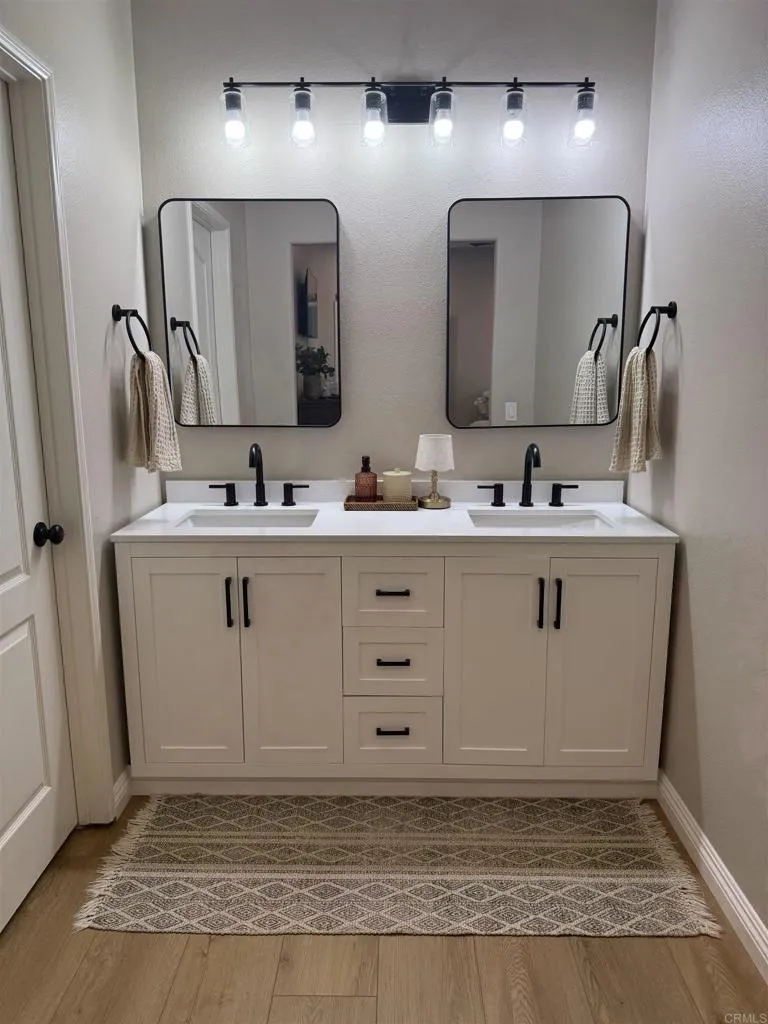 160 Belflora Way Oceanside, CA 92057