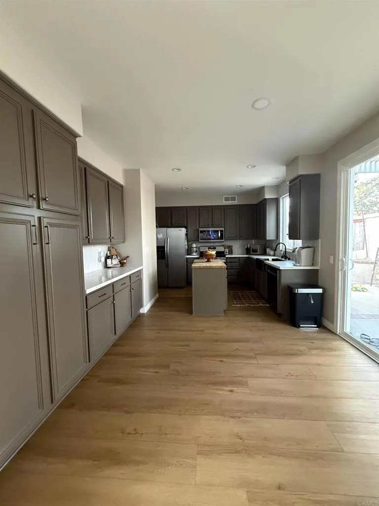160 Belflora Way Oceanside, CA 92057