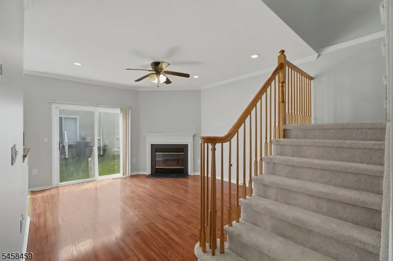 13 Reins Ct Franklin, NJ 08873