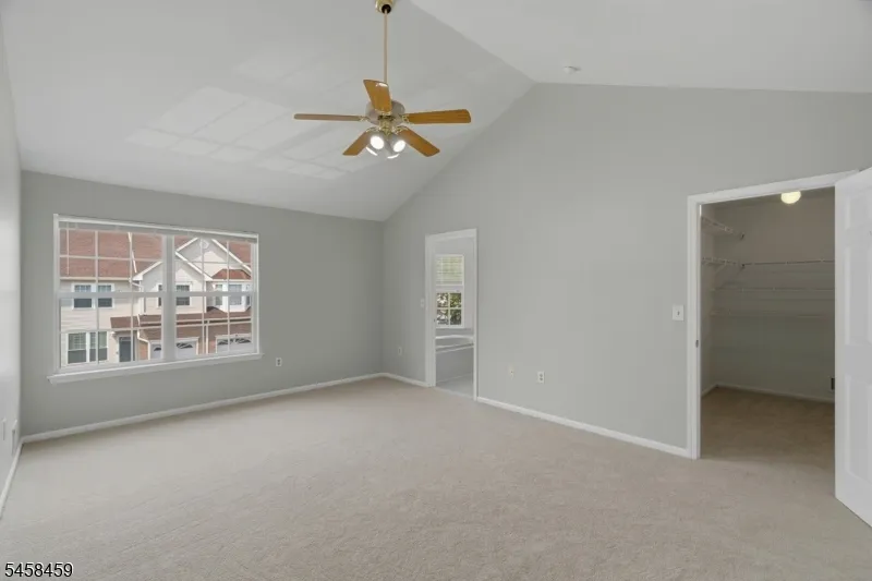 13 Reins Ct Franklin, NJ 08873