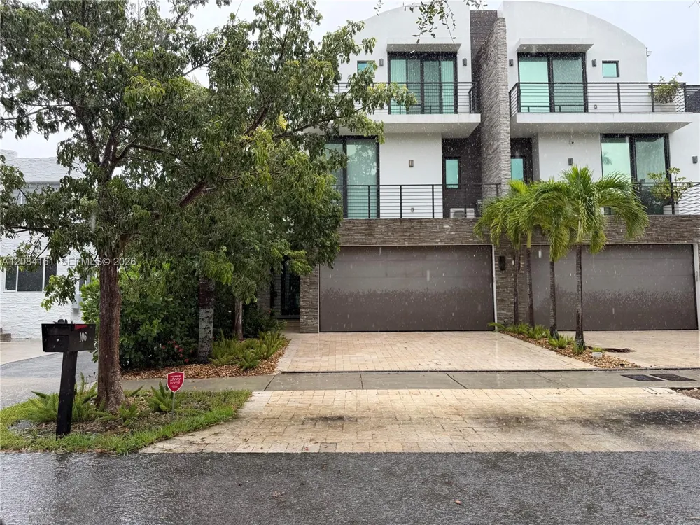 106 NE 16th Ter Fort Lauderdale, FL 33301