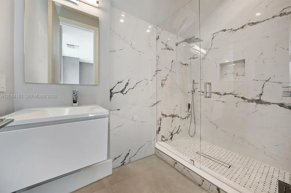 106 NE 16th Ter Fort Lauderdale, FL 33301