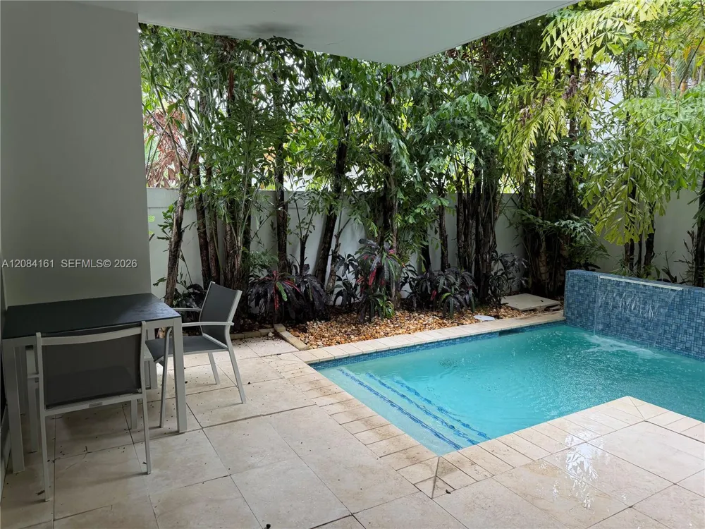 106 NE 16th Ter Fort Lauderdale, FL 33301