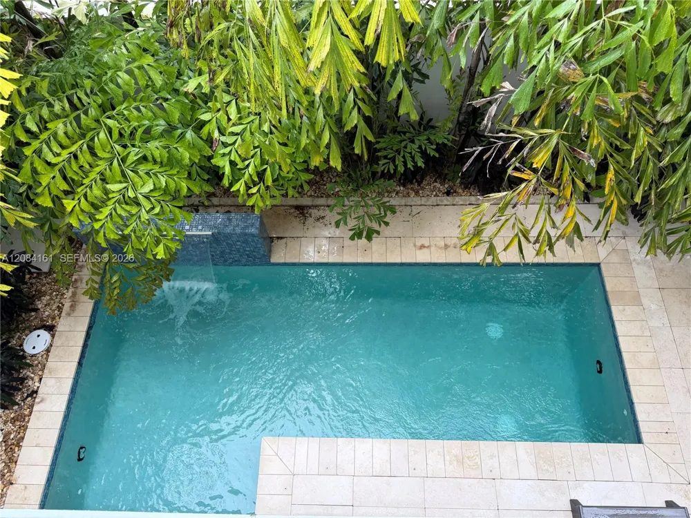 106 NE 16th Ter Fort Lauderdale, FL 33301