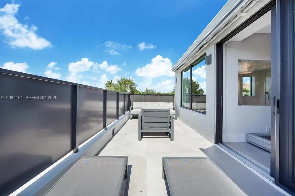 106 NE 16th Ter Fort Lauderdale, FL 33301