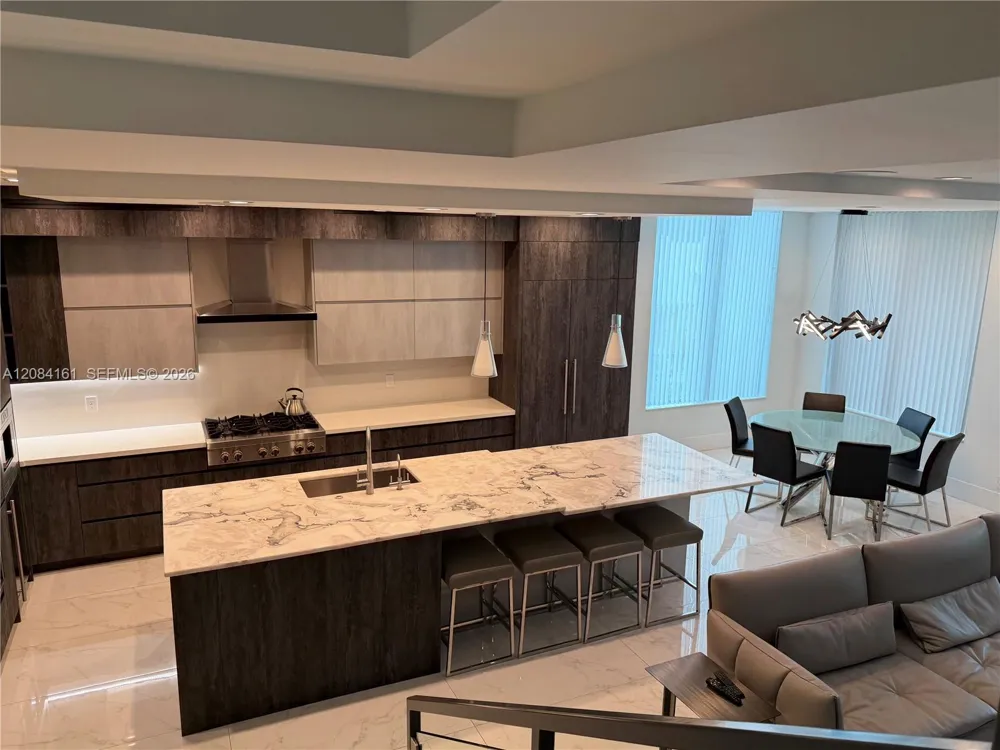 106 NE 16th Ter Fort Lauderdale, FL 33301