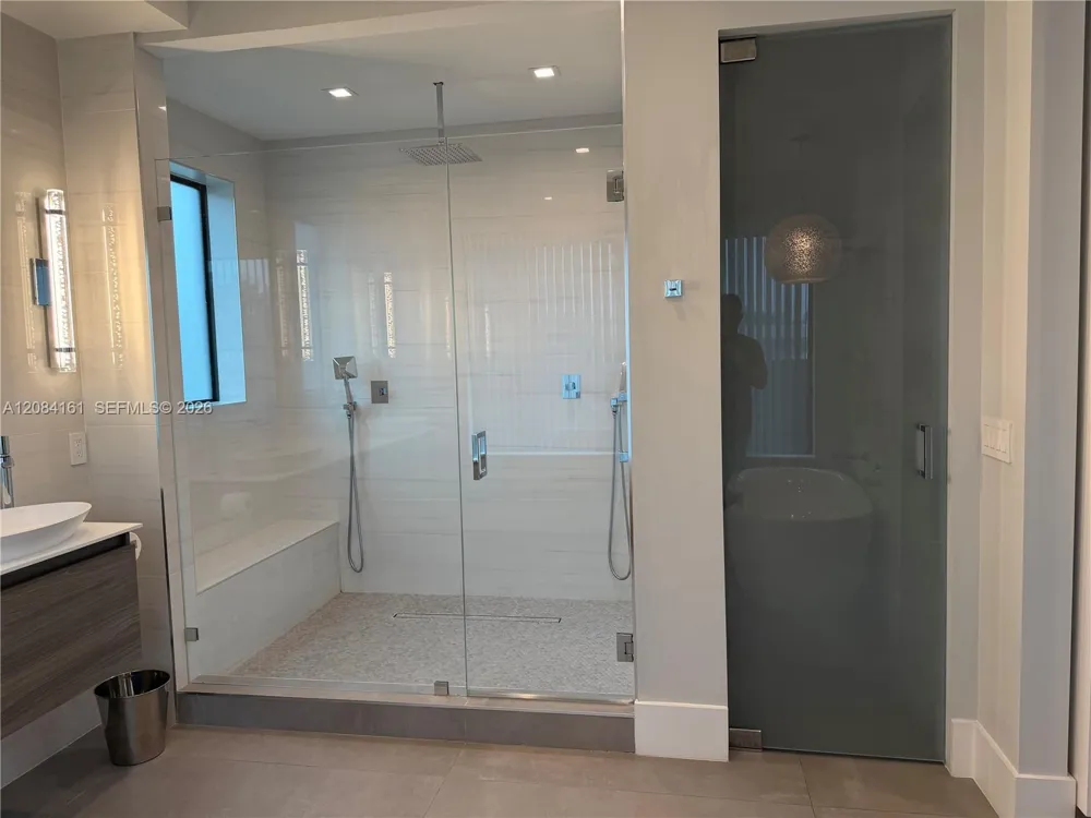106 NE 16th Ter Fort Lauderdale, FL 33301