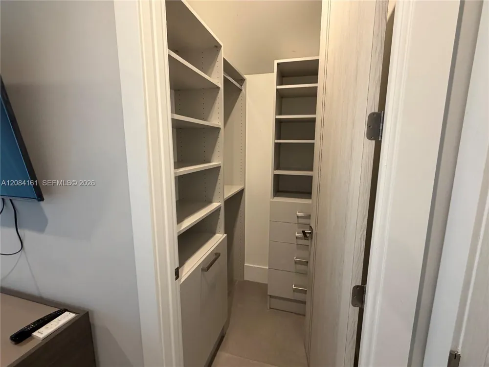 106 NE 16th Ter Fort Lauderdale, FL 33301