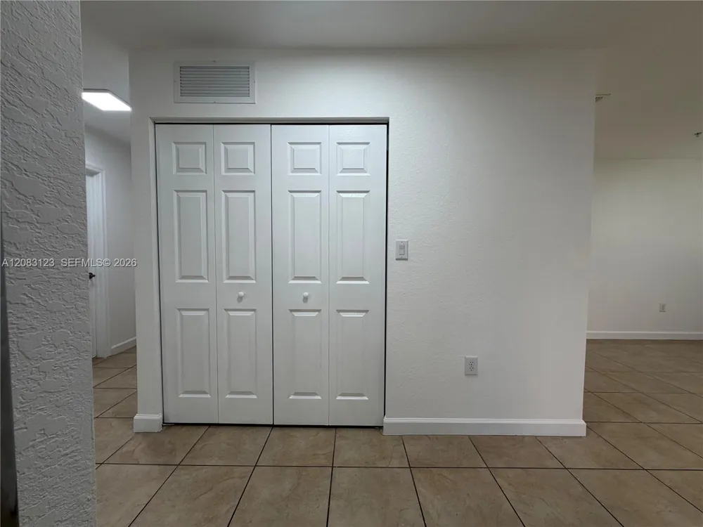 22411 SW 88th Pl #6-26 Cutler Bay, FL 33190