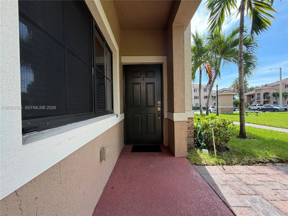 22411 SW 88th Pl #6-26 Cutler Bay, FL 33190