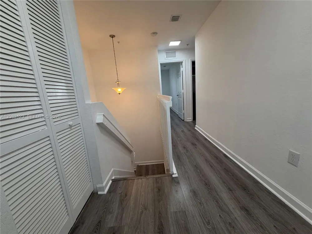 22411 SW 88th Pl #6-26 Cutler Bay, FL 33190