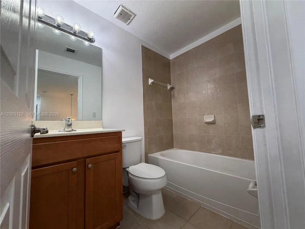22411 SW 88th Pl #6-26 Cutler Bay, FL 33190