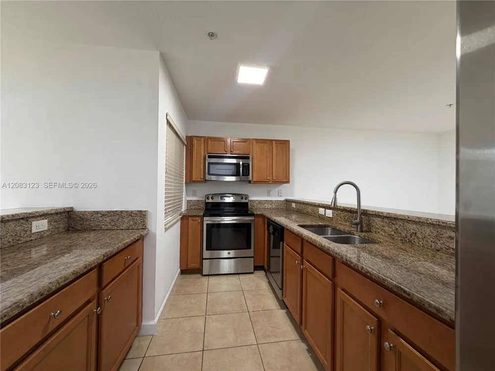 22411 SW 88th Pl #6-26 Cutler Bay, FL 33190
