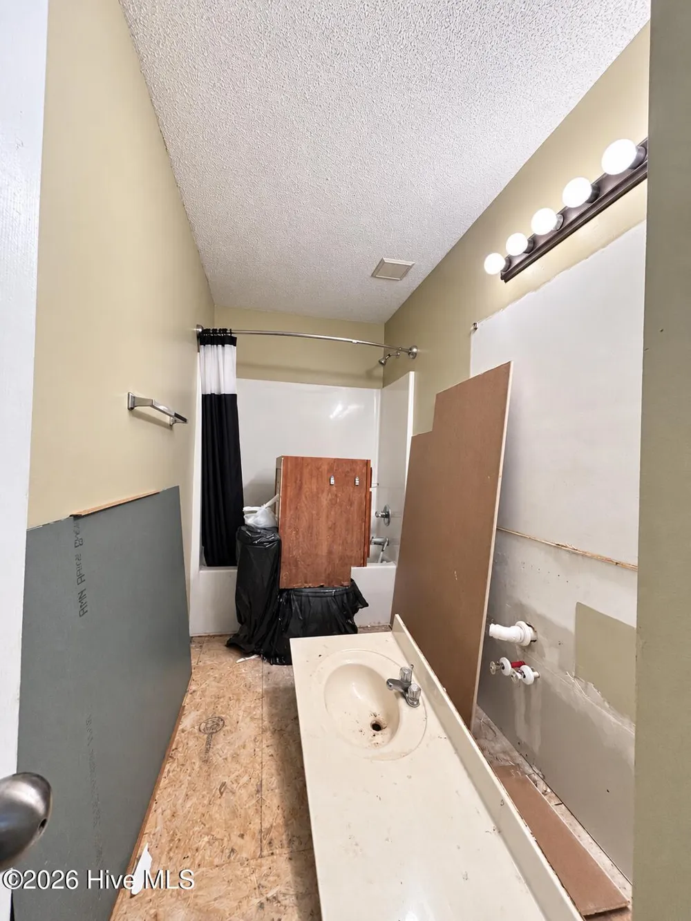 6044 Ricker Road Raleigh, NC 27610