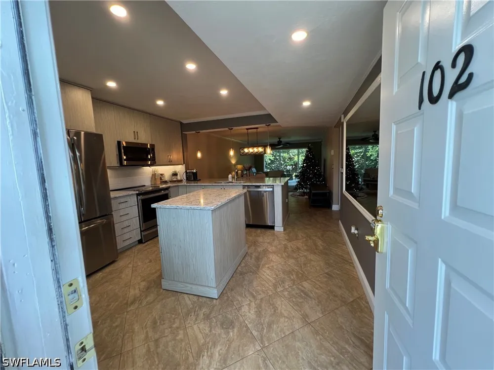 Sandpiper Bay Circle #I102 Naples, FL 34112