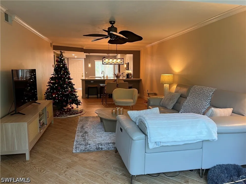 Sandpiper Bay Circle #I102 Naples, FL 34112