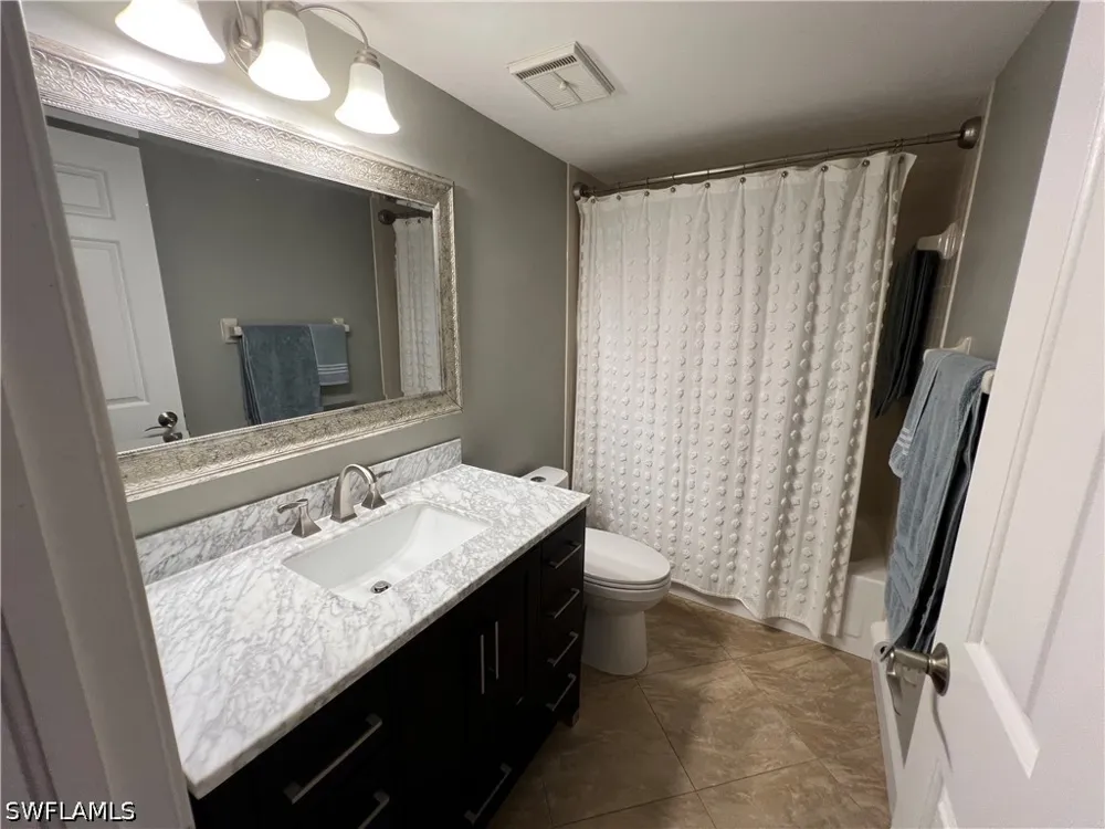 Sandpiper Bay Circle #I102 Naples, FL 34112