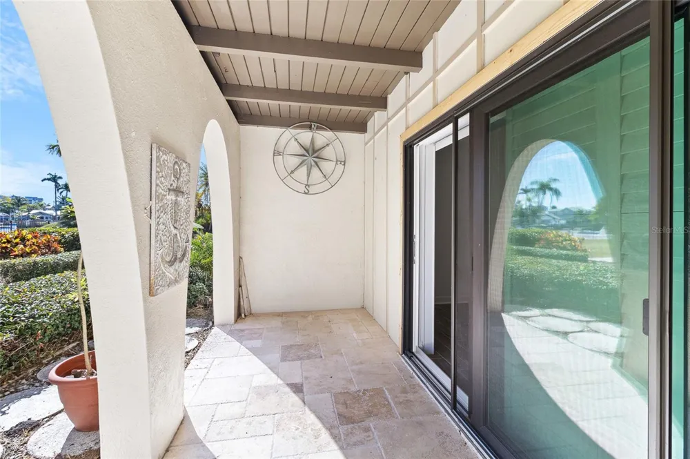 505 PLAZA SEVILLE COURT #9 Treasure Island, FL 33706
