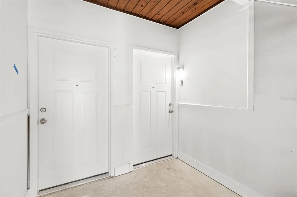 505 PLAZA SEVILLE COURT #9 Treasure Island, FL 33706
