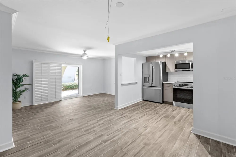 505 PLAZA SEVILLE COURT #9 Treasure Island, FL 33706