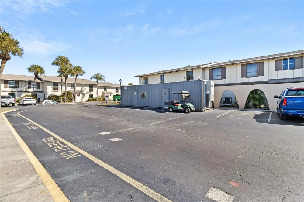 505 PLAZA SEVILLE COURT #9 Treasure Island, FL 33706
