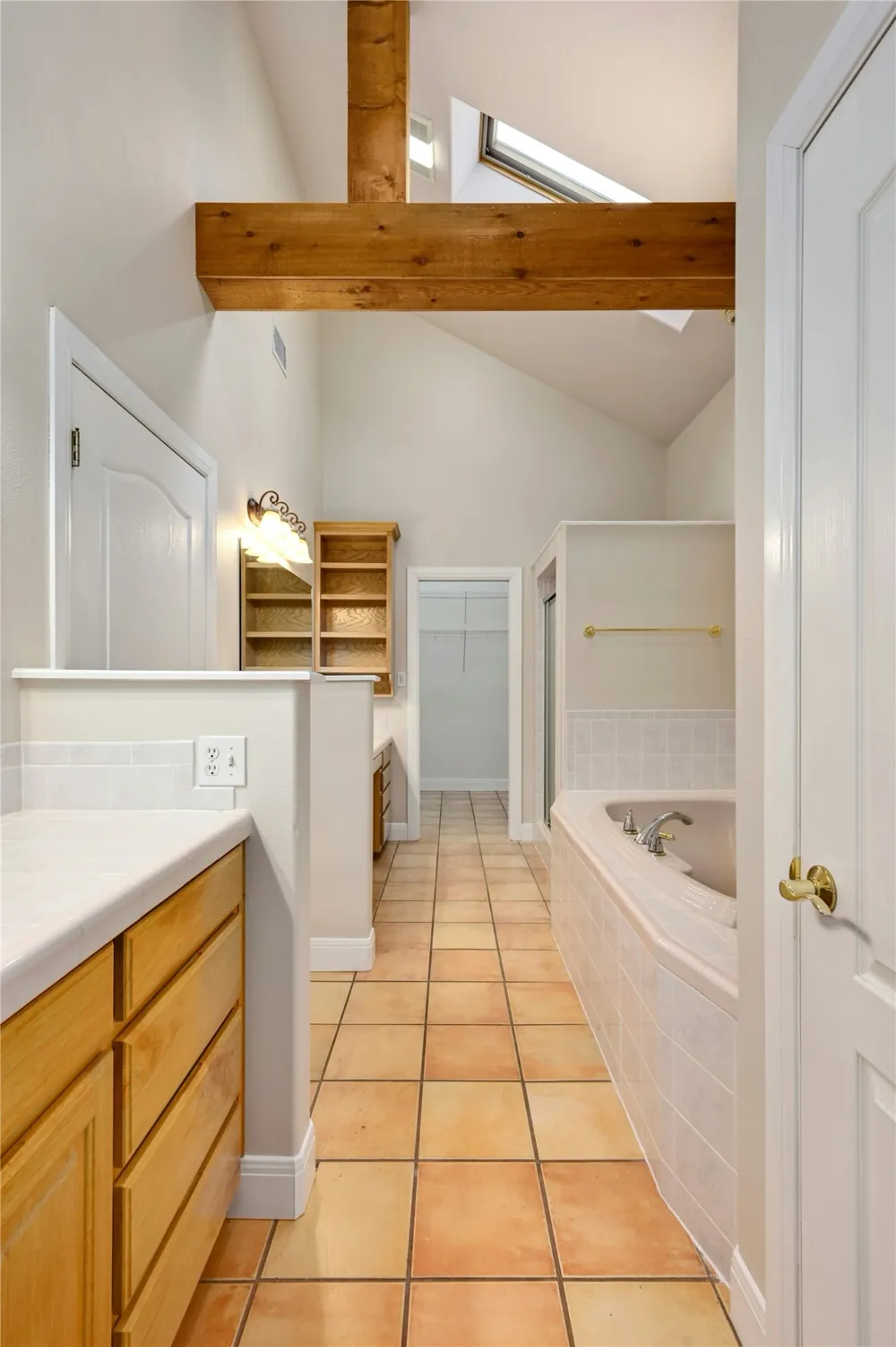 1118 Rustic Lane Spicewood, TX 78669