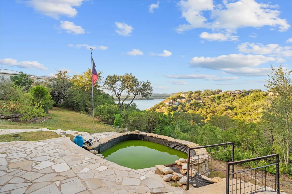 1118 Rustic Lane Spicewood, TX 78669