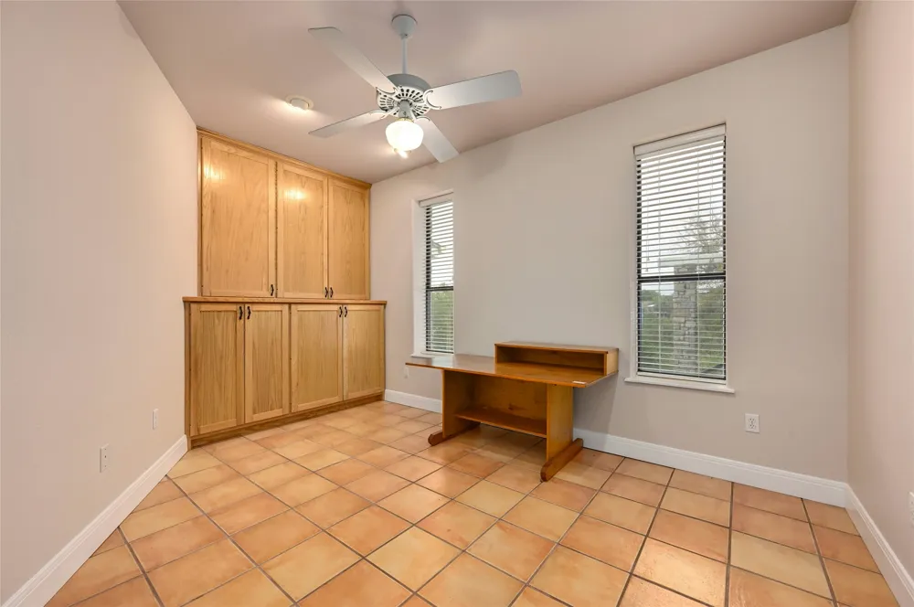 1118 Rustic Lane Spicewood, TX 78669
