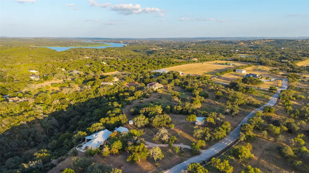 1118 Rustic Lane Spicewood, TX 78669