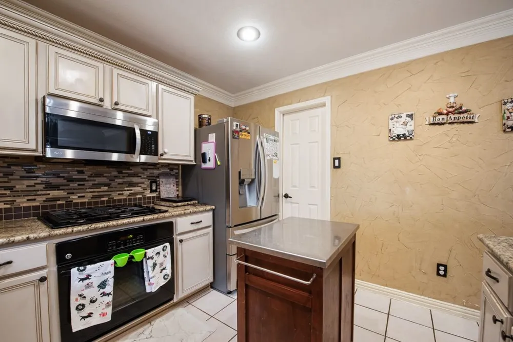 7602 Stanhope Lane Arlington, TX 76001